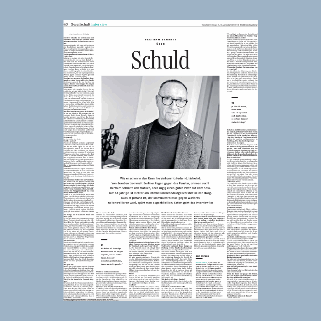 Zeitungsseite mit Porträt über Bertram Schmitt – Richter am Internationalen Strafgerichtshof